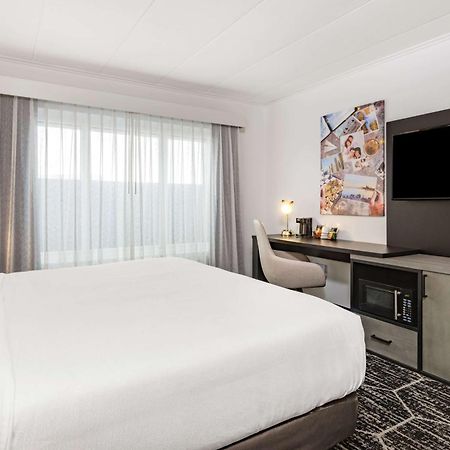 Отель La Quinta By Wyndham Chicago O'Hare Airport Розмонт Экстерьер фото
