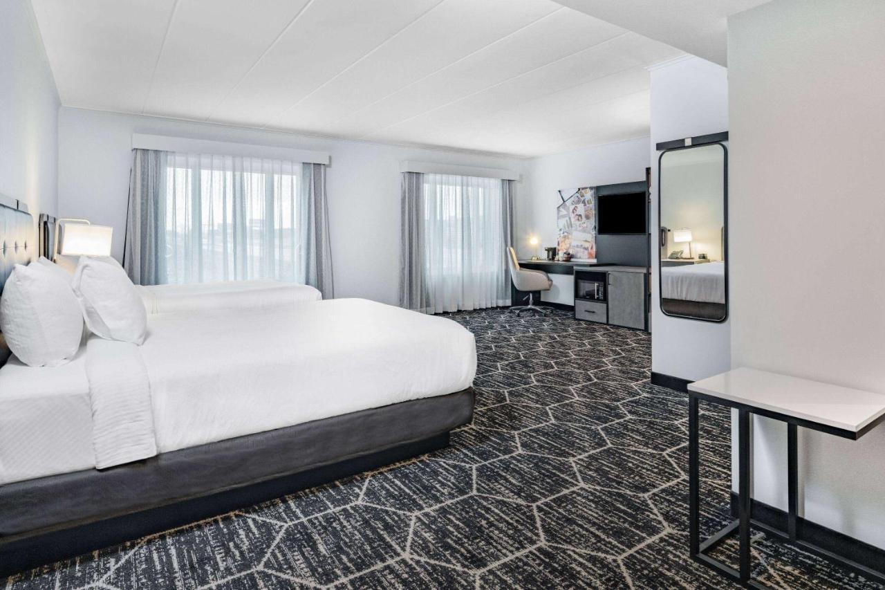 Отель La Quinta By Wyndham Chicago O'Hare Airport Розмонт Экстерьер фото