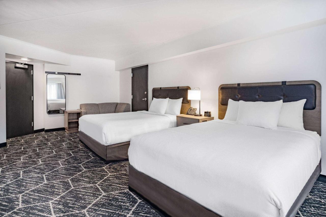 Отель La Quinta By Wyndham Chicago O'Hare Airport Розмонт Экстерьер фото