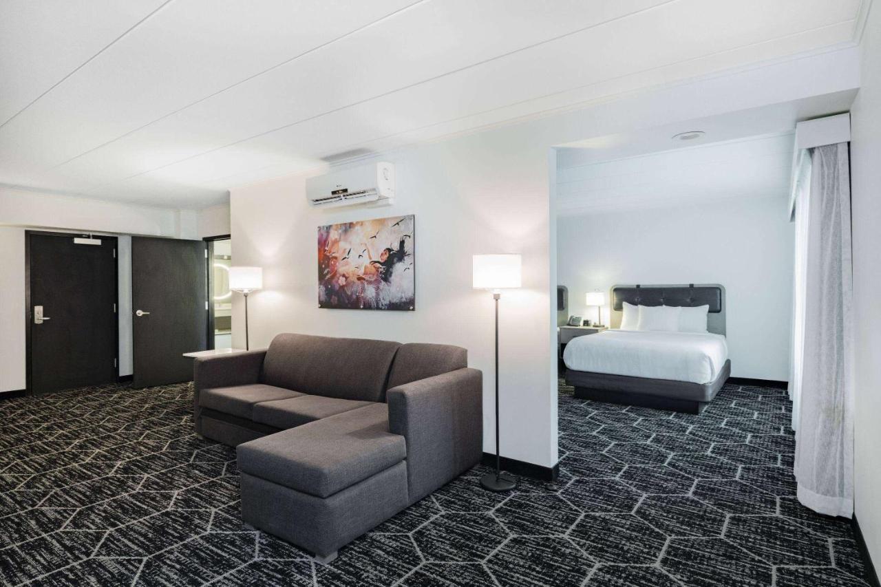 Отель La Quinta By Wyndham Chicago O'Hare Airport Розмонт Экстерьер фото