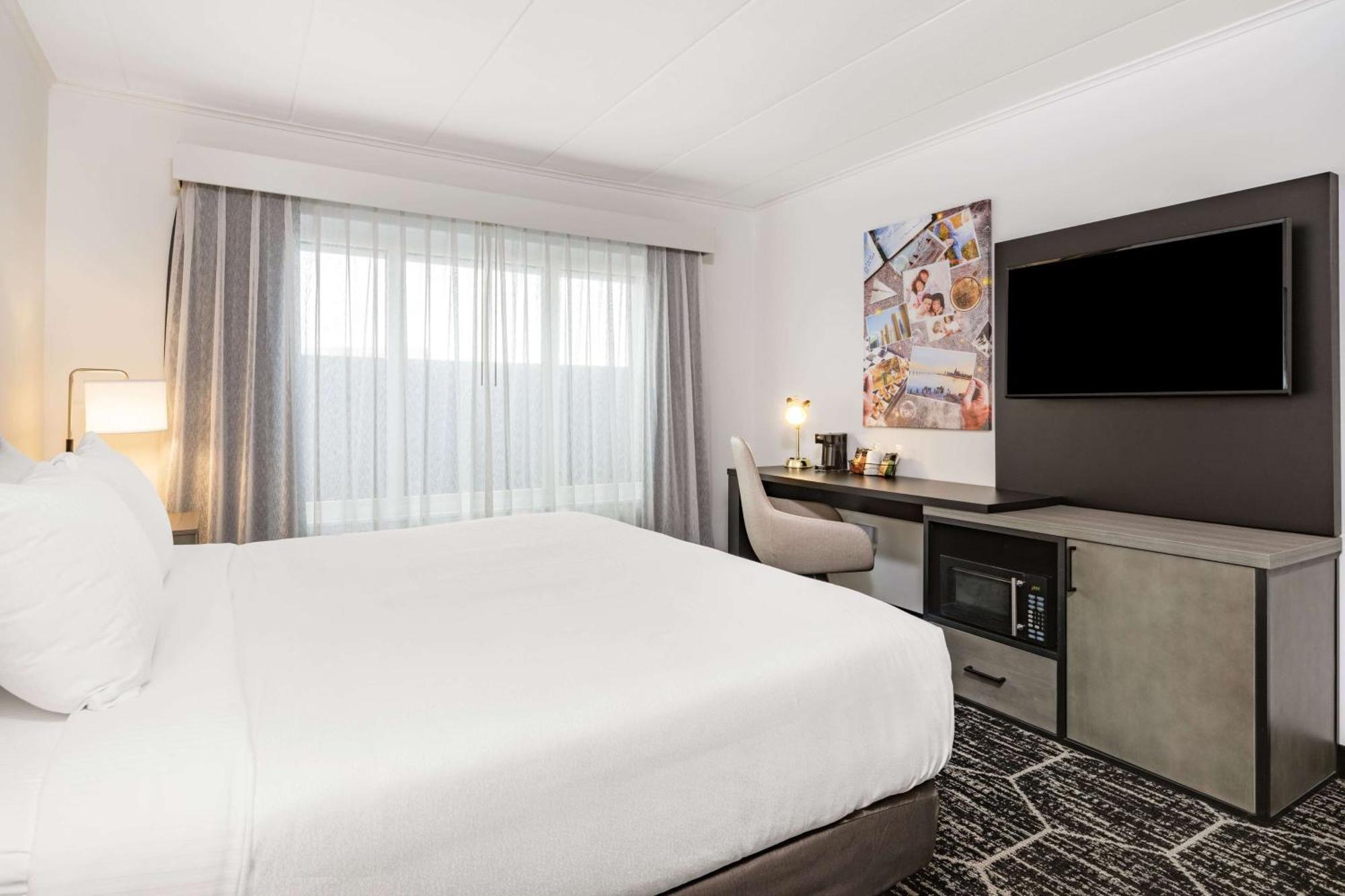Отель La Quinta By Wyndham Chicago O'Hare Airport Розмонт Экстерьер фото